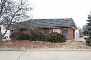 2012 E Prairie Cir, Olathe KS - Warehouse