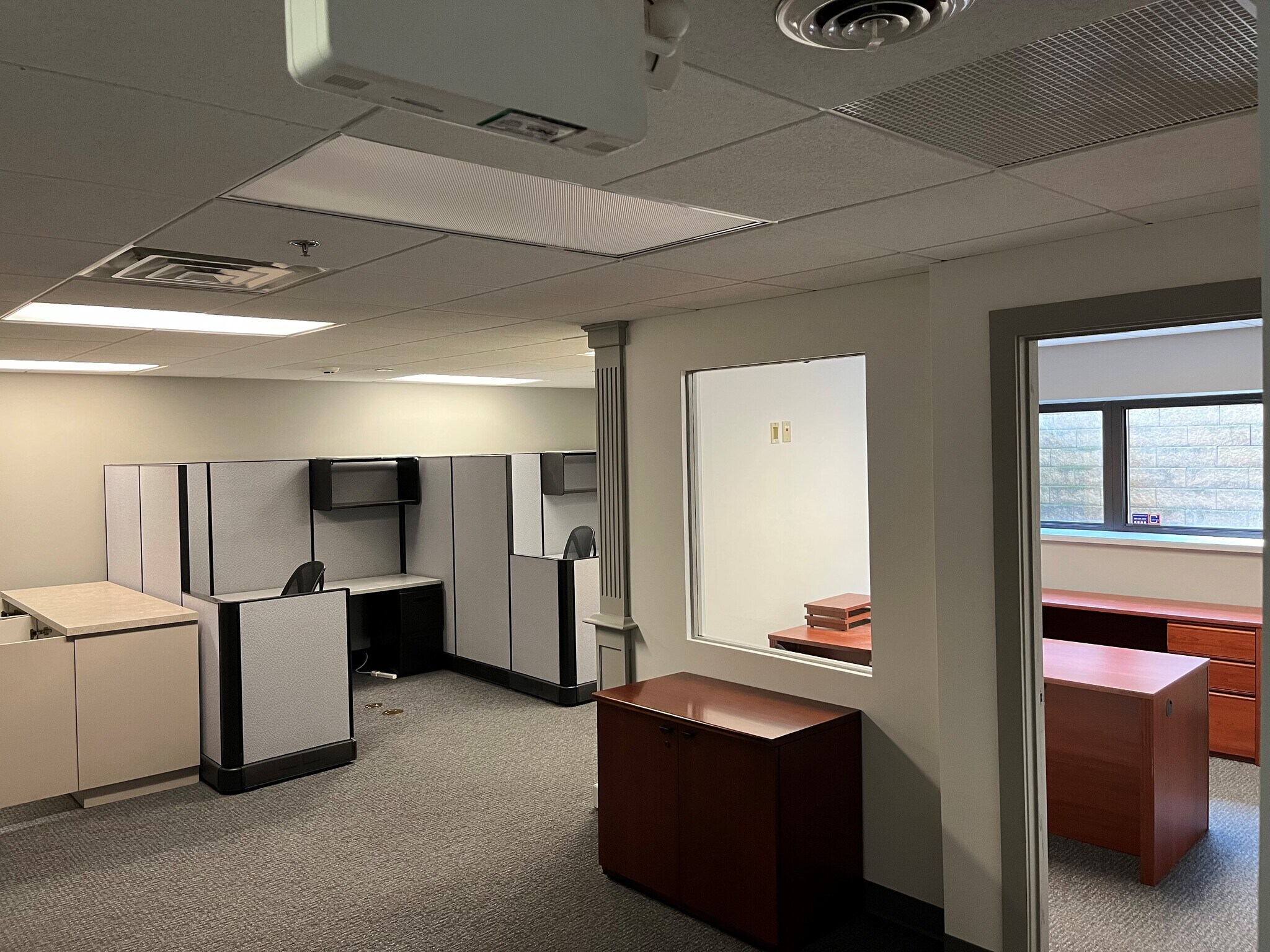 N86W14041 Beacon St, Menomonee Falls, WI 53051 Office for Sale