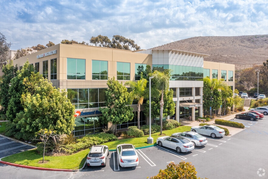 905 Calle Amanecer, San Clemente, CA for lease - Building Photo - Image 2 of 4