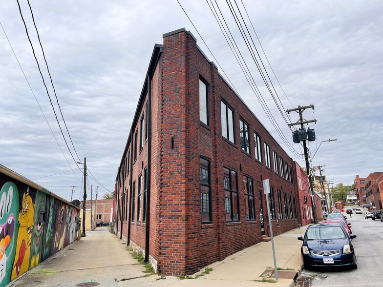 209 W 19th Ter, Kansas City, MO for lease - Building Photo - Image 1 of 12