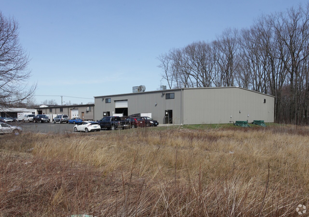 283 Sullivan Ave, South Windsor, CT 06074