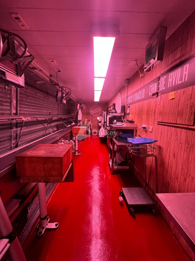 Retail in Madrid, Madrid for lease Interior Photo- Image 1 of 4