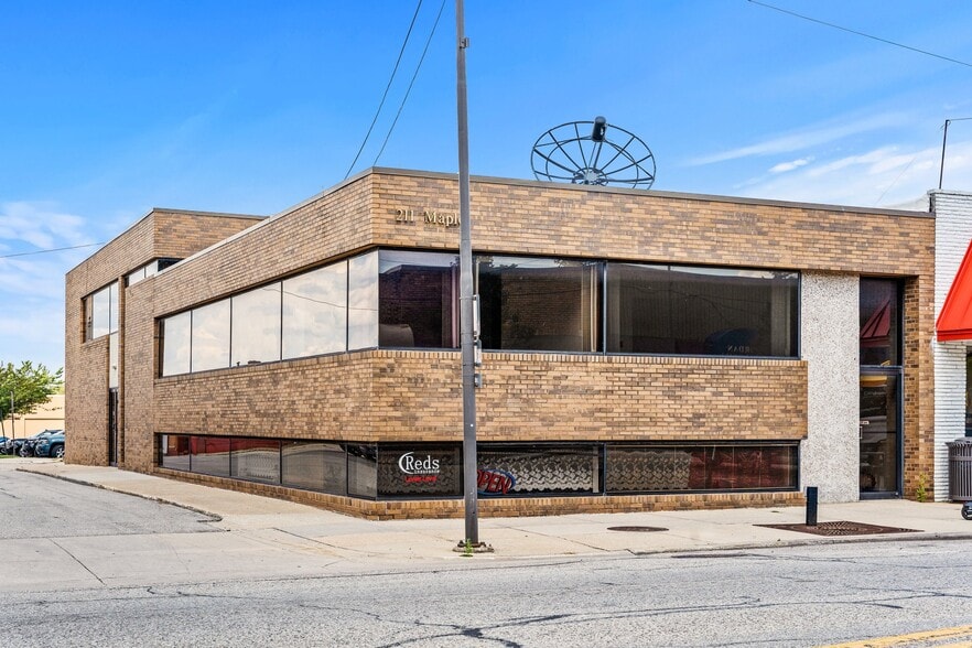 211 Maple St, Big Rapids, MI 49307