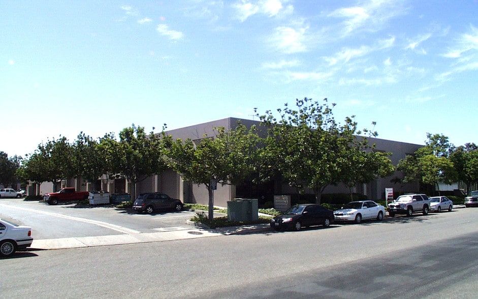4082 N Southbank Dr, Oxnard, CA for sale - Building Photo - Image 2 of 6