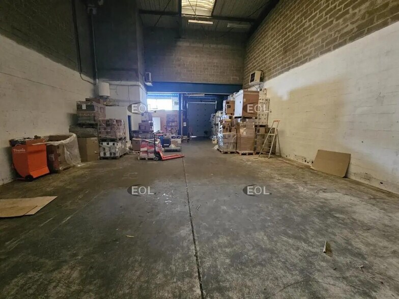 Flex in Vitry-sur-Seine for lease - Interior Photo - Image 3 of 8