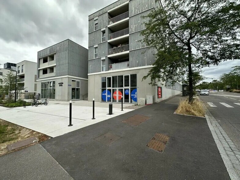 Retail in Strasbourg for sale - Building Photo - Image 1 of 6