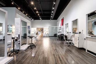 5273 Av De Courtrai, Montréal, QC for lease Building Photo- Image 1 of 25