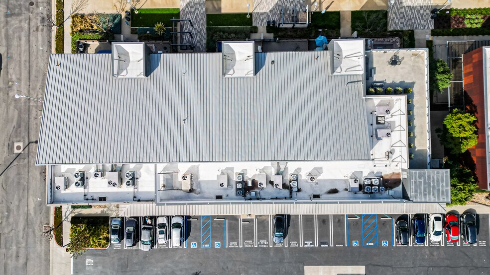 701-723 N Douglas St, El Segundo, CA for lease - Building Photo - Image 3 of 50