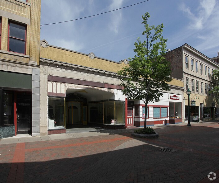 138-142 Jay St, Schenectady, NY for sale - Primary Photo - Image 1 of 1
