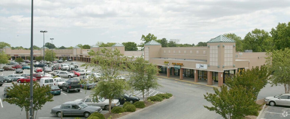 11-77 W Mercury Blvd, Hampton, VA for sale - Building Photo - Image 1 of 1