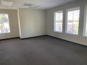 43427-43433 Mission Blvd, Fremont, CA for lease Interior Photo- Image 2 of 16