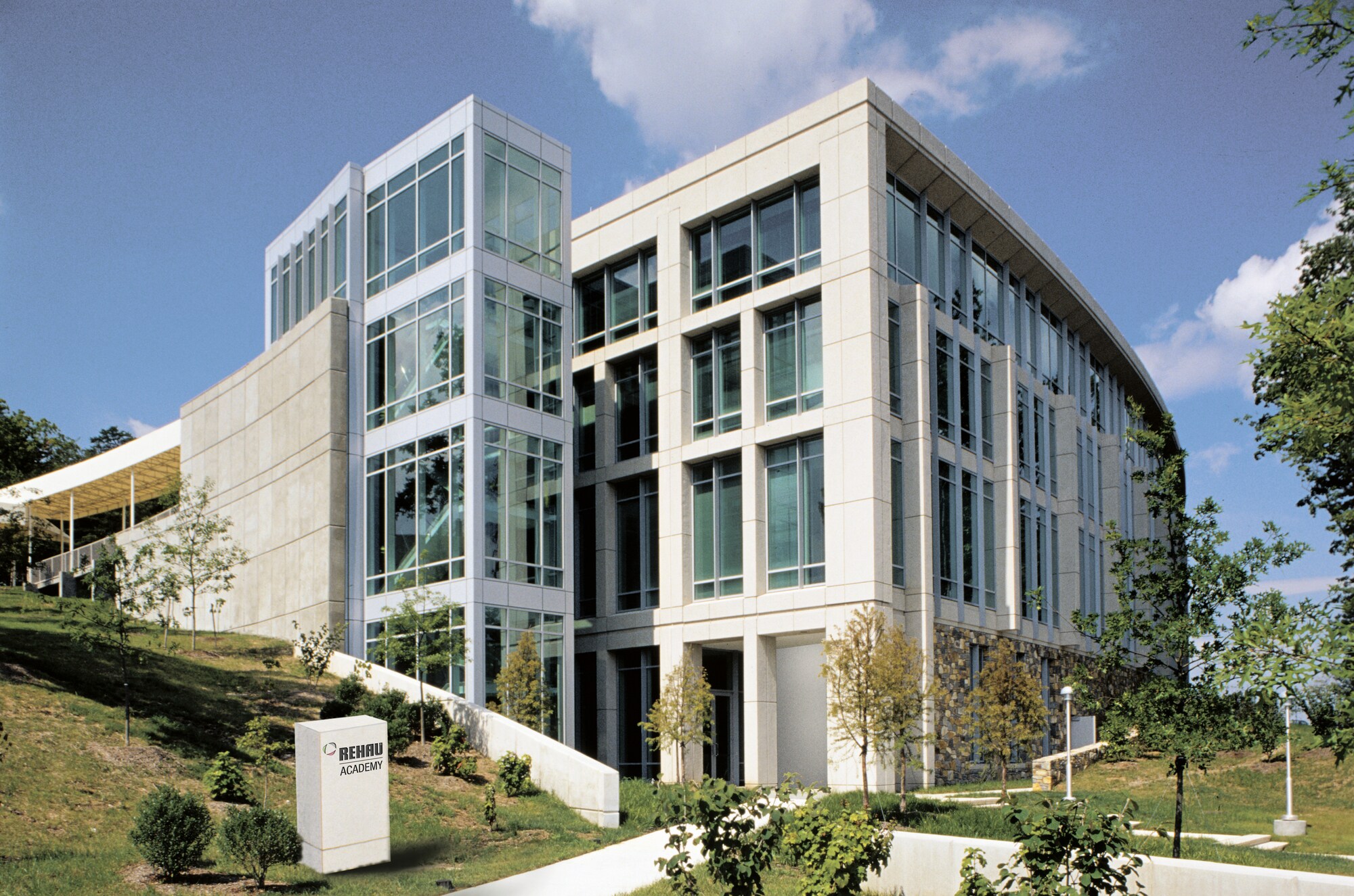 1503 Edwards Ferry Rd NE, Leesburg, VA for lease Building Photo- Image 1 of 5