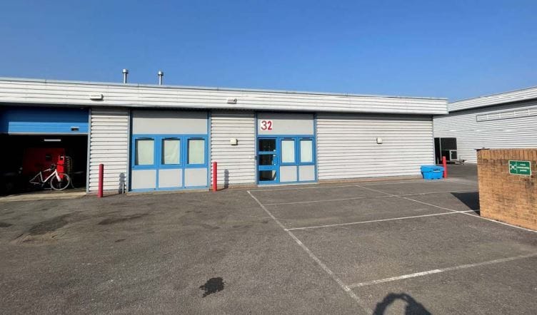 31-32 Brickfields Business Park, Gillingham for sale - Primary Photo - Image 1 of 1