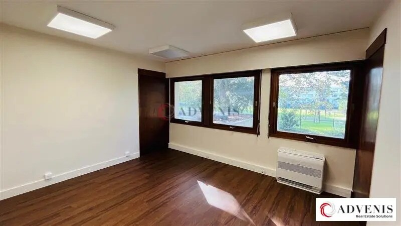 Office in Talence for lease - Interior Photo - Image 3 of 11