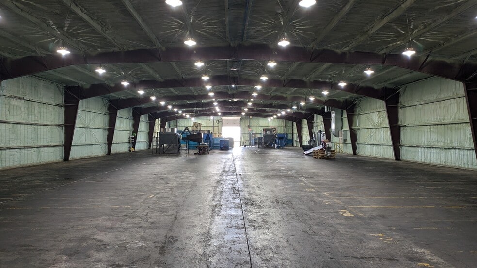 25833 E 2450 North Rd, Lexington, IL for lease - Interior Photo - Image 3 of 4