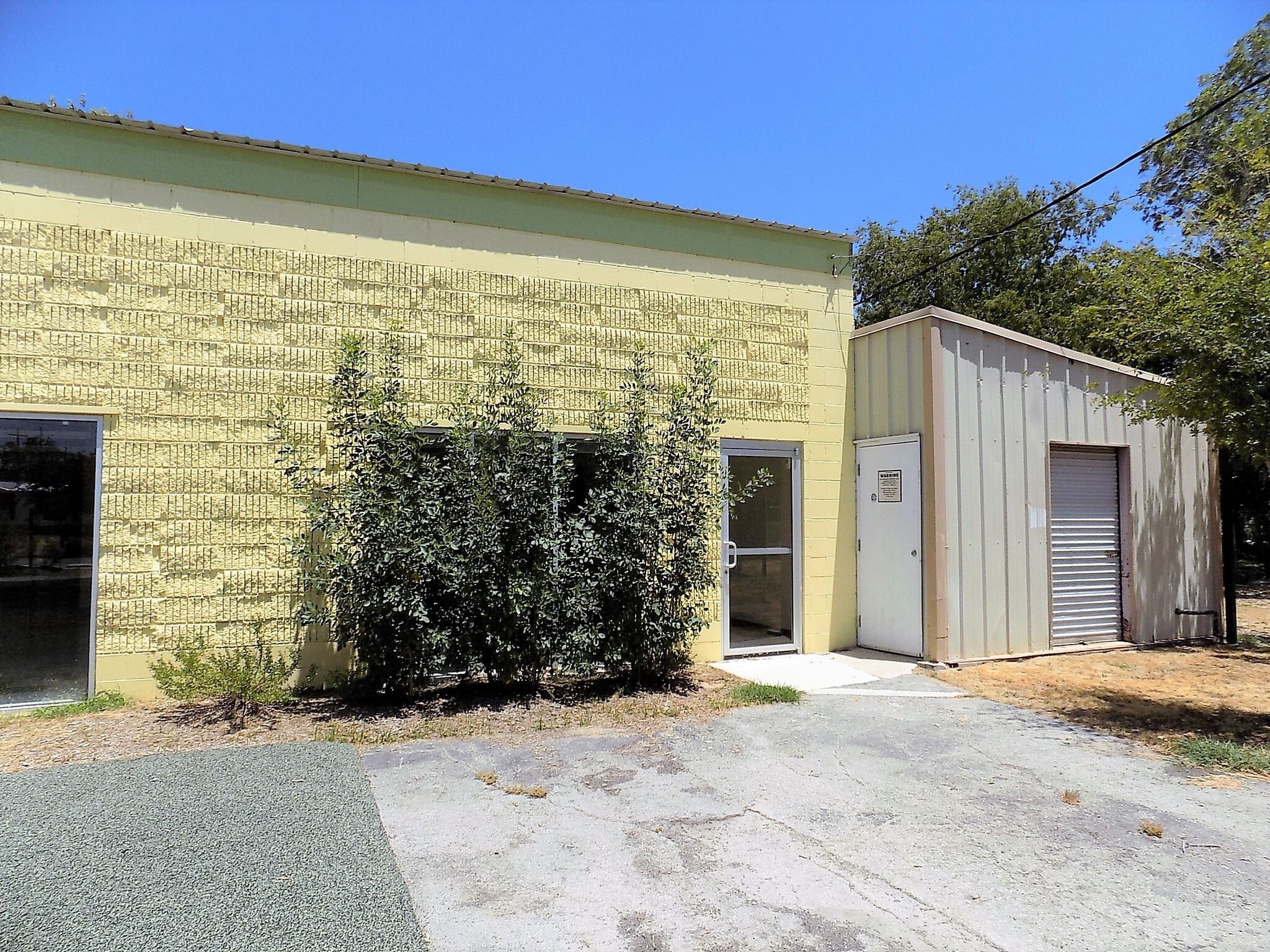 1402 N 1st Ave, Crystal City, TX for sale Primary Photo- Image 1 of 1