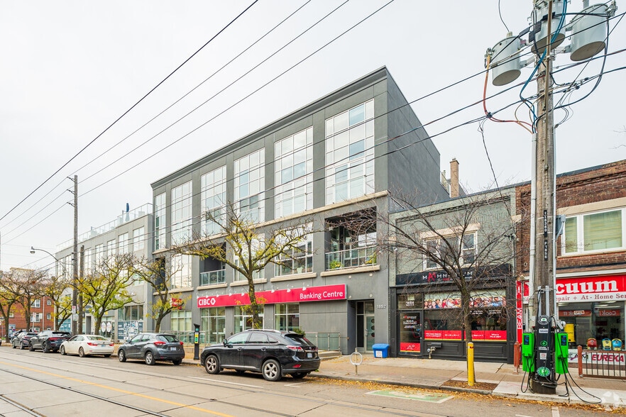 1852 Queen St E, Toronto, ON for lease - Primary Photo - Image 1 of 3