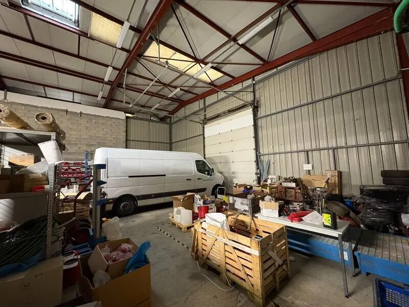 Flex in Chassieu for sale Interior Photo- Image 1 of 8