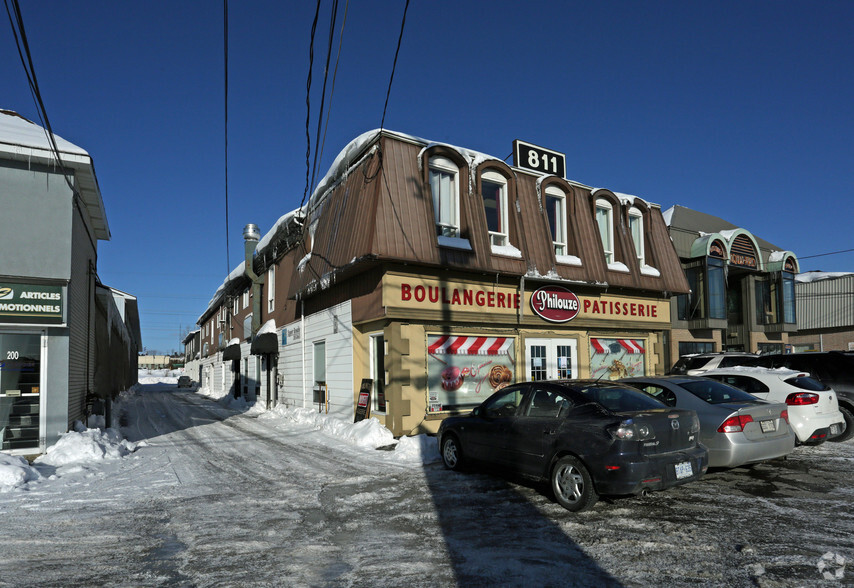 811 Boul Saint-René O, Gatineau, QC for sale - Primary Photo - Image 1 of 1