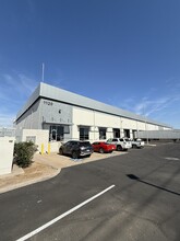 1120 W Fairmont Dr, Tempe, AZ for lease Interior Photo- Image 1 of 4