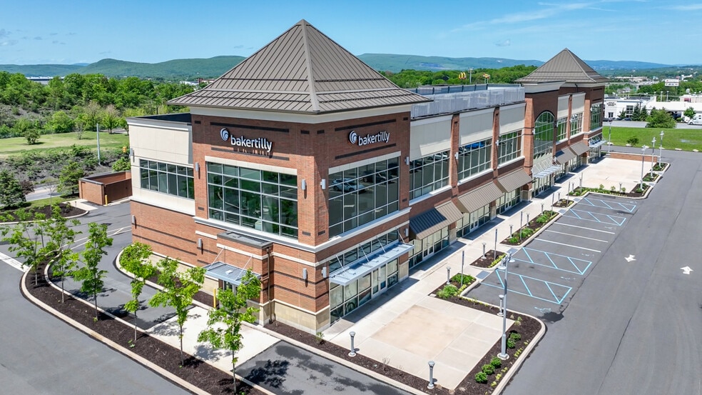 High Profile I-81/I-476 Office Complex - Storefront Property