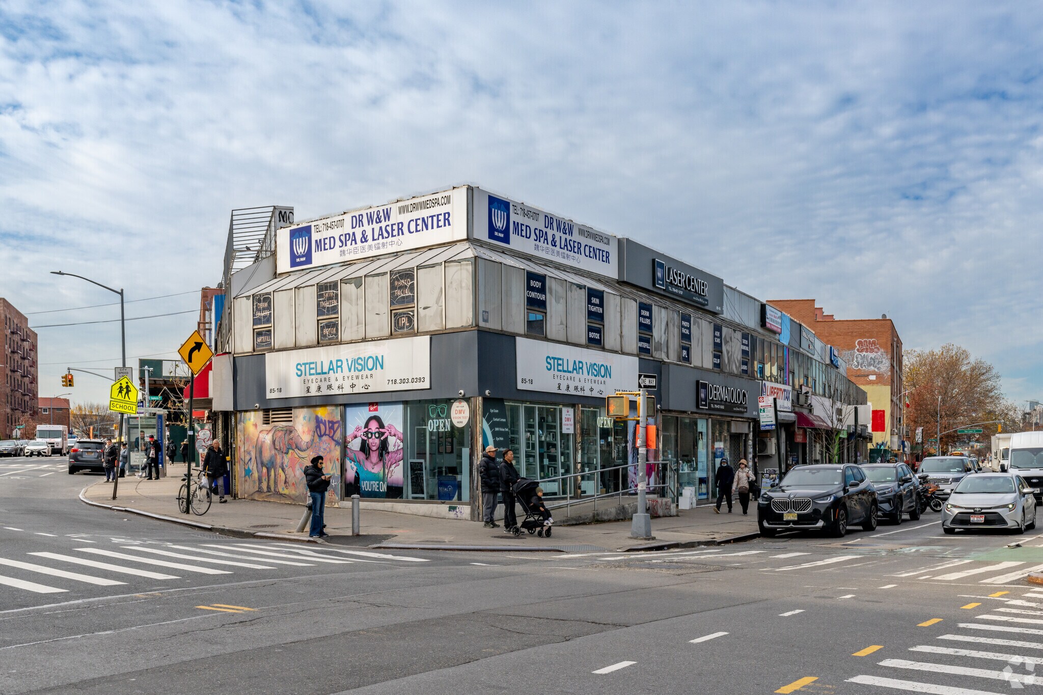 8504-8508 Queens Blvd, Elmhurst, NY for sale Primary Photo- Image 1 of 1