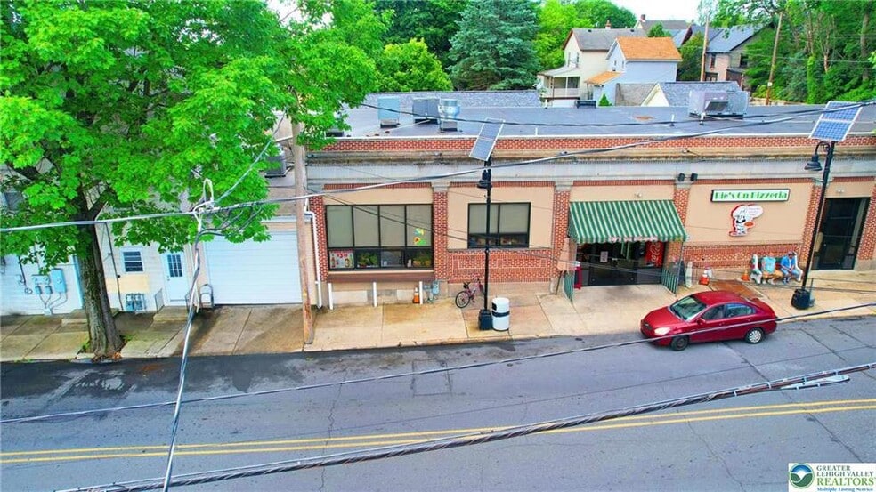 102 Pine St, Catasauqua, PA for sale - Building Photo - Image 3 of 17