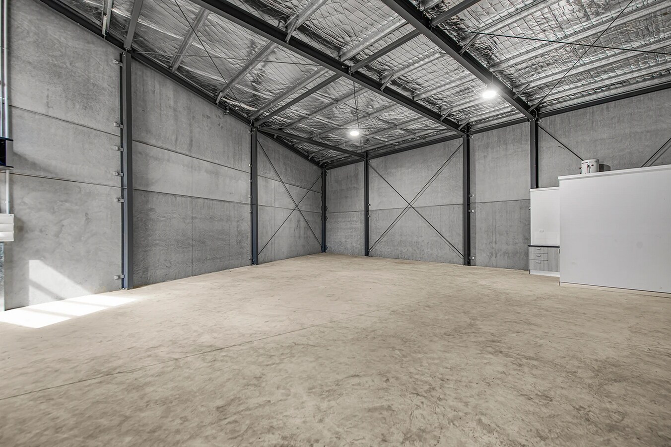 1 Fleet Cl, Tuggerah, NSW 2259 - Unit 12 - - Interior Photo - Image 2 of 4