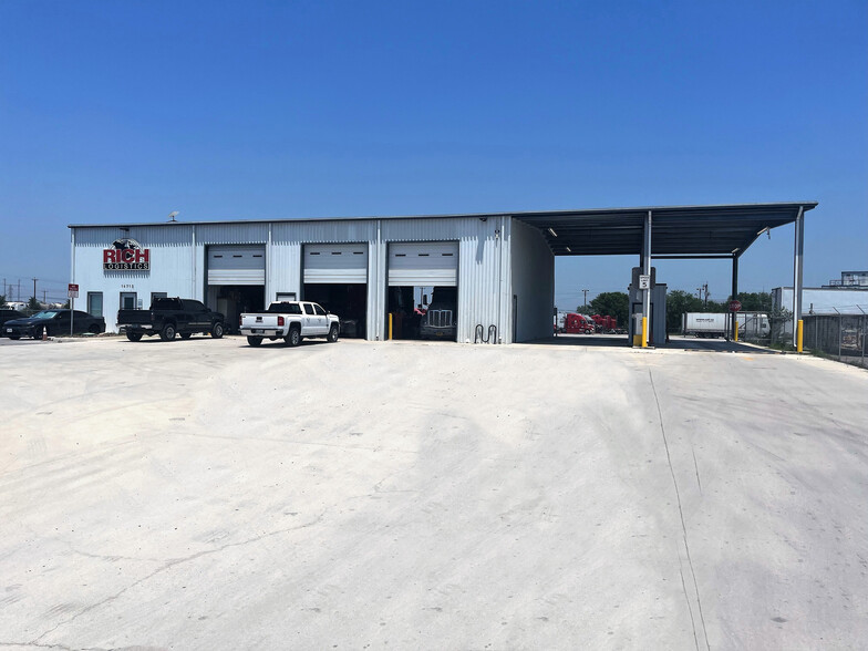 14710-14722 Speedway Park, Von Ormy, TX for lease - Building Photo - Image 1 of 13