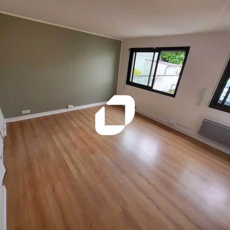 Location Bureaux 60 m² - Photo 1