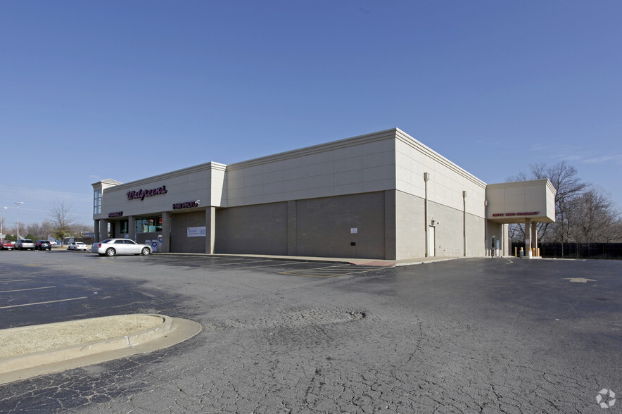 4561 N Peoria Ave, Tulsa, OK for lease - Building Photo - Image 2 of 2