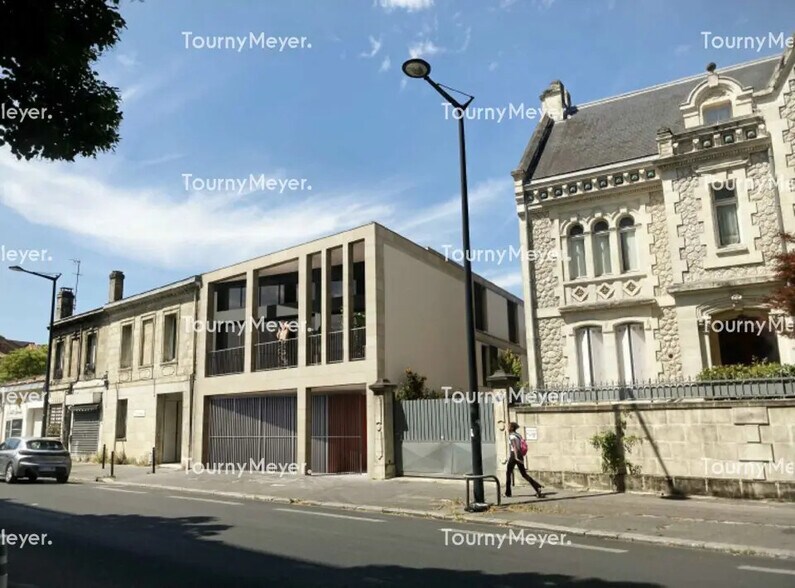 Office in Bordeaux for lease - Building Photo - Image 2 of 5