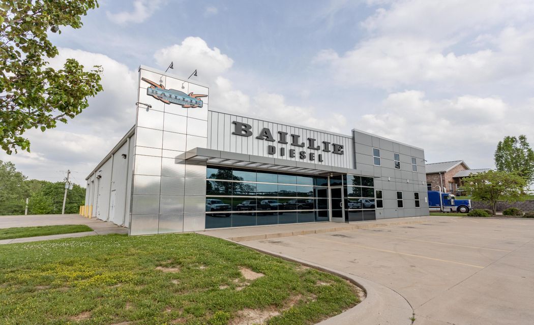 425 Patricia St, Nixa, MO for sale Primary Photo- Image 1 of 1