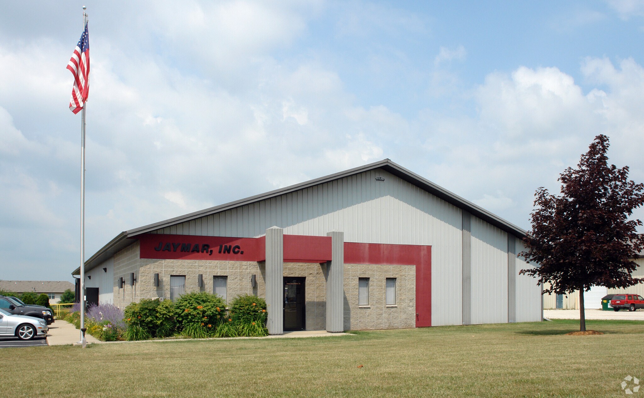 1882 Commerce Dr, De Pere, WI for sale Primary Photo- Image 1 of 1