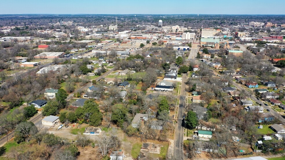 443 S Main St, Longview, TX for sale - Building Photo - Image 3 of 47