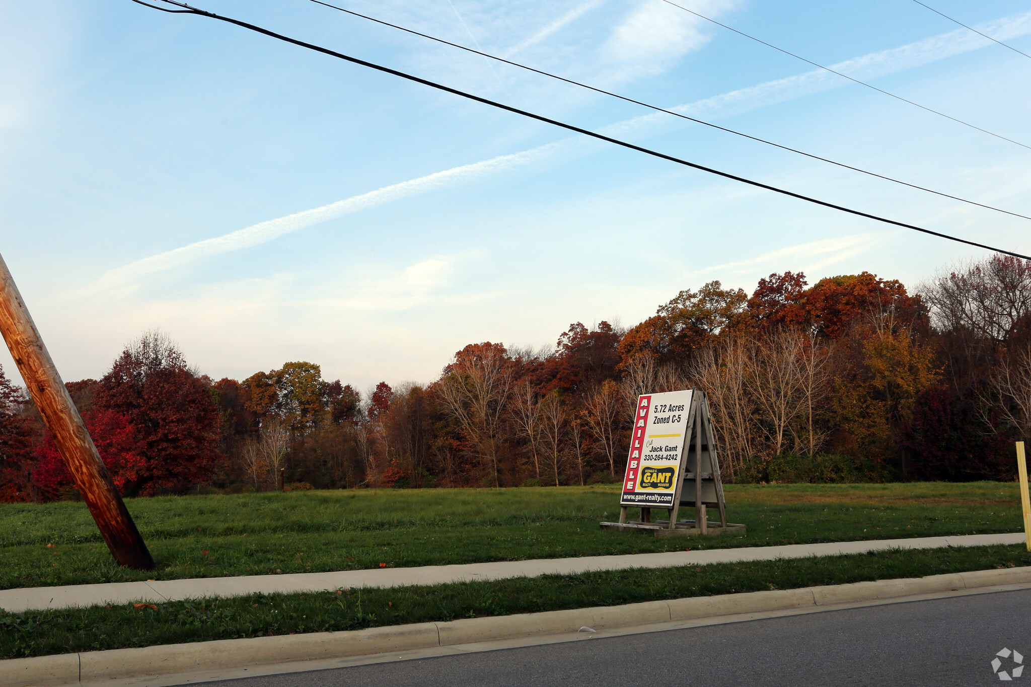 2024 Akron Rd, Wooster, OH for sale Primary Photo- Image 1 of 1