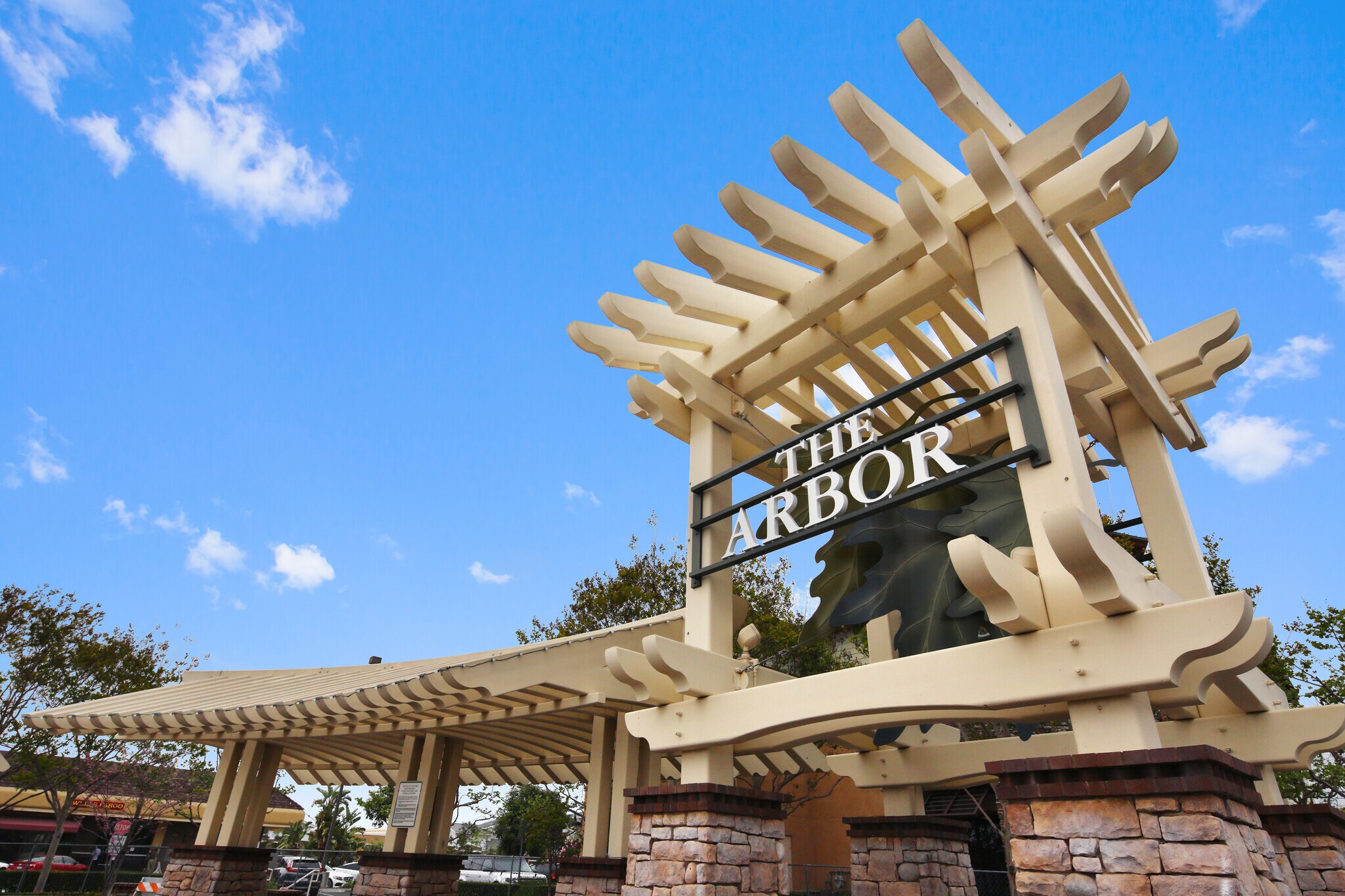 El Toro Rd Rockfield Blvd, Lake Forest, CA 92630 The Arbor Shopping