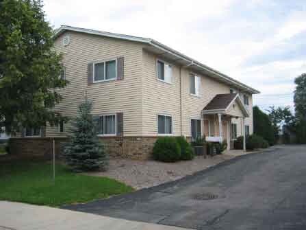 2176-2172 S 95th St, West Allis, WI for sale Primary Photo- Image 1 of 1