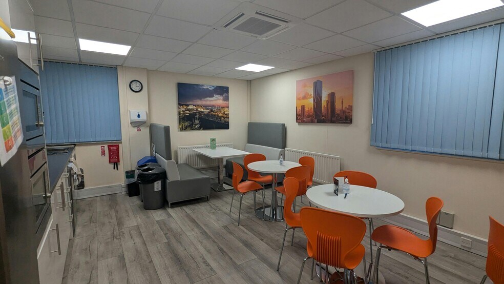 7 Sopwith Way, Daventry for lease - Building Photo - Image 3 of 12