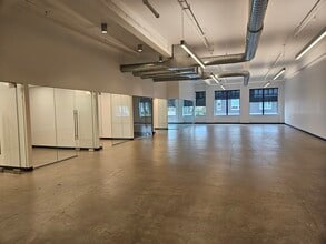 541 NE 20th Ave, Portland, OR for lease Interior Photo- Image 2 of 7