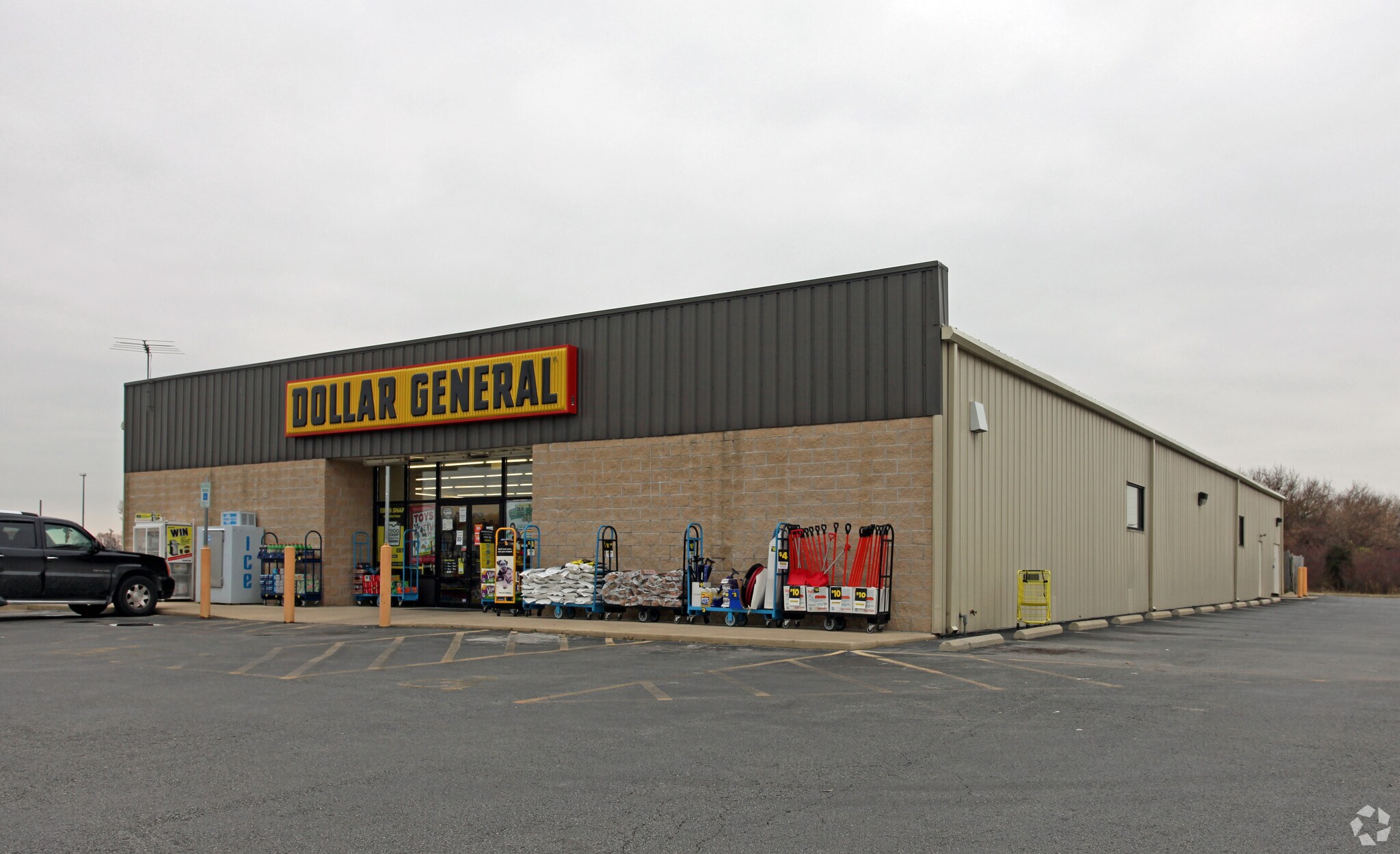 1001 E McPherson Hwy, Clyde, OH for sale Primary Photo- Image 1 of 1