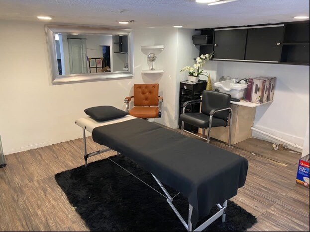 4708-4712 Broadway, New York, NY for lease Building Photo- Image 1 of 4