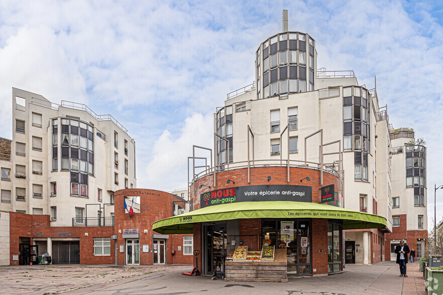 15 Rue Alain, Paris for lease - Building Photo - Image 2 of 15