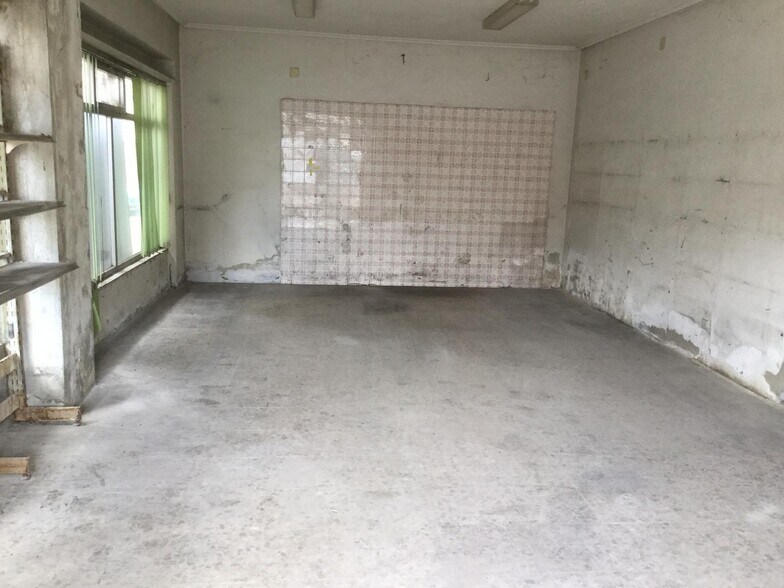 Retail in Cistierna, León for sale - Building Photo - Image 3 of 9