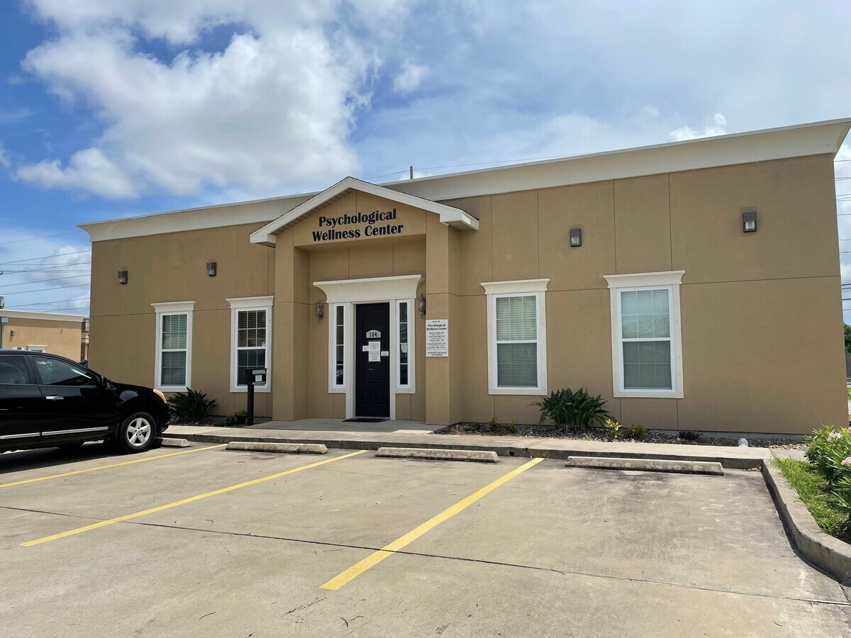 5402 Holly Rd, Corpus Christi, TX 78411