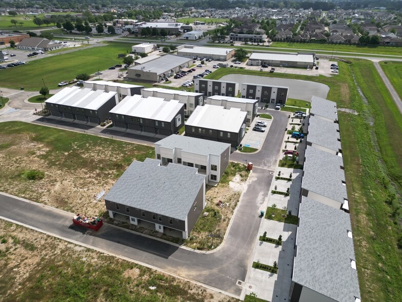 1700 Chemin Metairie Pky, Youngsville, LA for lease - Building Photo - Image 3 of 3