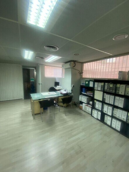Office in València, Valencia for sale - Building Photo - Image 3 of 24