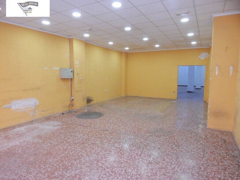 Retail in Ontinyent for sale - Building Photo - Image 3 of 8