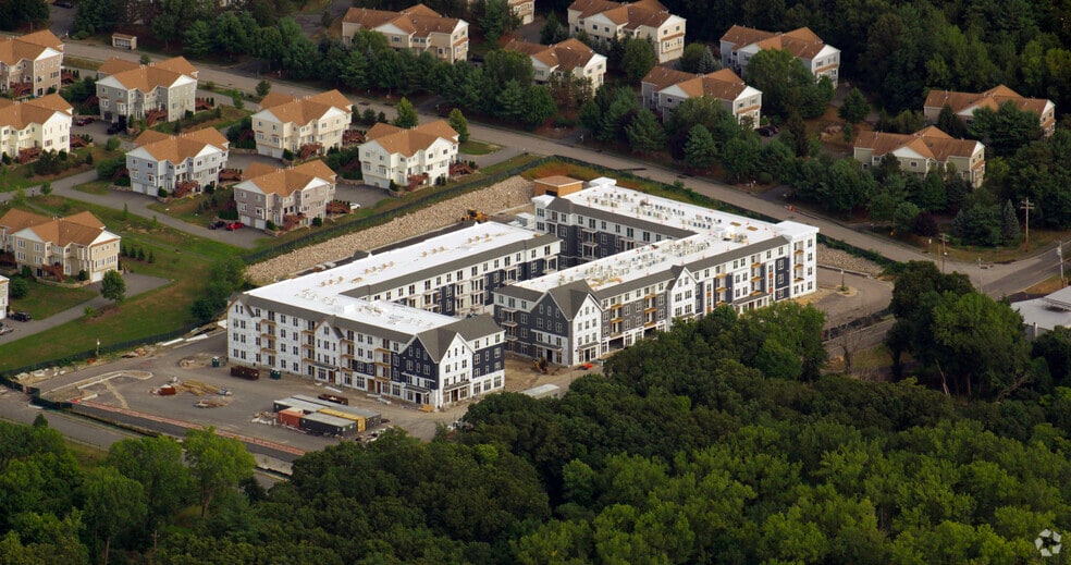 100 Chestnut St, Ashland, MA for lease - Primary Photo - Image 2 of 3