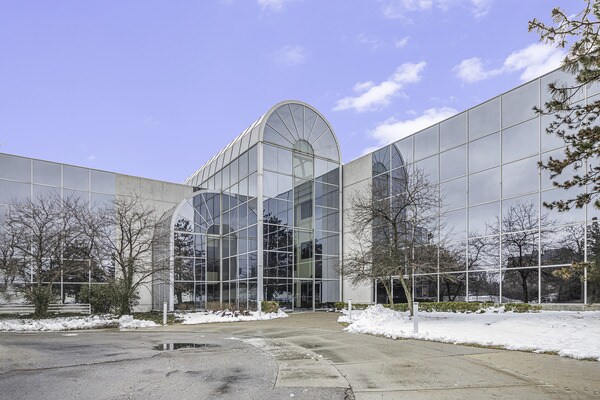 2125-2155 Butterfield Dr, Troy, MI for lease Building Photo- Image 1 of 17